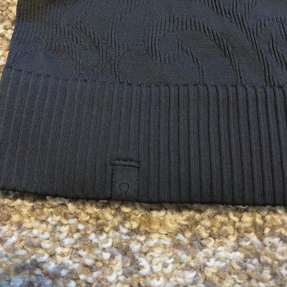 Lululemon Rest Less Pullover - Picture 7 of 7